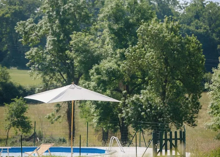 Le De La Verrerie, Maison Traditionnelle Avec Piscine Vakantiehuis Eygurande-et-Gardedeuil